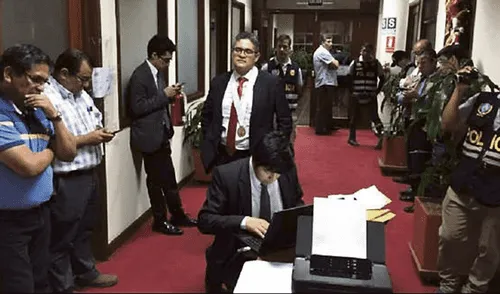 Corrupción contraataca: abren investigación a Vela, Pérez y Carhuancho Corrupción contraataca: abren investigación a Vela, Pérez y Carhuancho