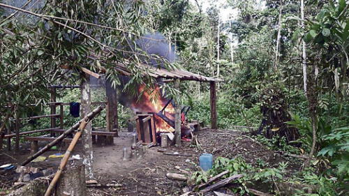 Cusco: Fiscalía destruyó campamento minero ilegal en Pilcota Cusco: Fiscalía destruyó campamento minero ilegal en Pilcota