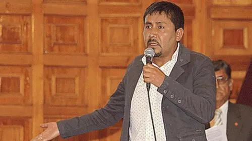 Arequipa: Cáceres Llica señala que Javier Ísmodes compró a medios de comunicación [VIDEO]