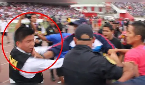 José Soto, técnico del Mannucci agrede a policía al final del partido contra César Vallejo [VIDEO]