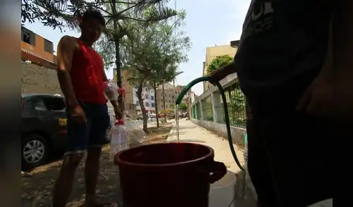 Recién mañana llegará el agua a las zonas altas de San Juan de Lurigancho