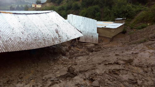 Cusco: Huaico deja 30 familias damnificadas en Challabamba [FOTOS Y VIDEO]