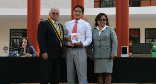 Alumno del COAR gana beca universitaria por S/ 16 mil en concurso de investigación.