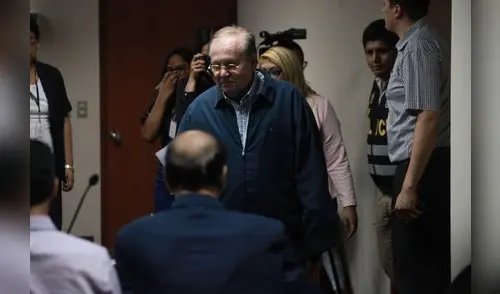 Nava seguirá en prisión y Cornejo en libertad durante investigación