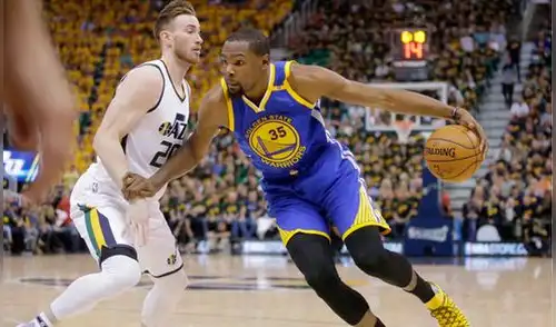 PlayOffs NBA: Warriors se quedaron con el tercer juego ante Utah por la semifinal de Conferencia Oeste 