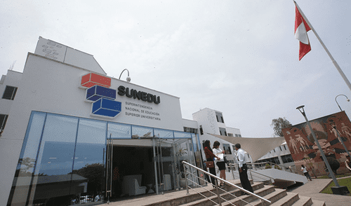 Congresistas vinculados a universidades buscan investigar a la Sunedu