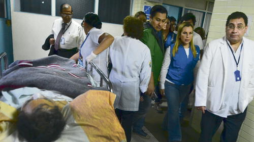 Molinelli promete mejorar atención de EsSalud Arequipa en un mes