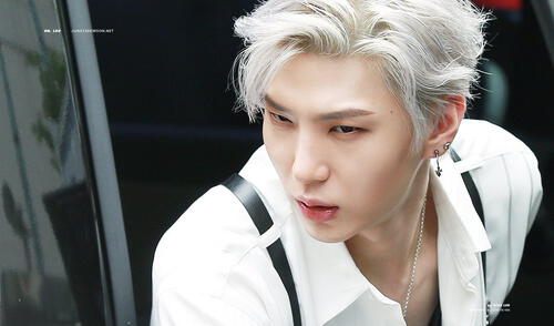 Jung Taek Woon, más conocido por su nombre artístico Leo, es un cantante, compositor y actor musical de teatro surcoreano, trabaja bajo Jellyfish Entertainment. Jung Taek Woon, más conocido por su nombre artístico Leo, es un cantante, compositor y actor musical de teatro surcoreano, trabaja bajo Jellyfish Entertainment.