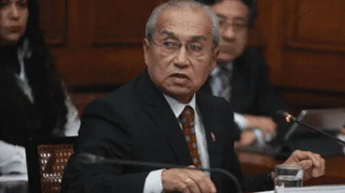 Pedro Chávarry debilita el despacho del fiscal José Domingo Pérez Pedro Chávarry debilita el despacho del fiscal José Domingo Pérez
