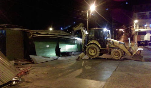 demuelen puestos informales Chepén