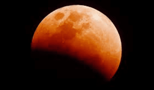 Luna roja: supersticiones y leyendas en torno al fenómeno de este viernes