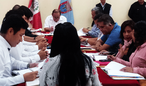 Regidora realizó pedido durante sesión de Concejo. Regidora realizó pedido durante sesión de Concejo.