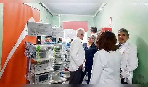 Donan equipos de cirugía a hospital Honorio Delgado