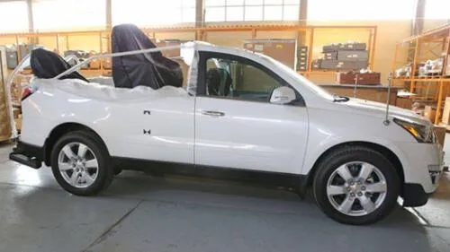 Papa Francisco en Perú: el primer papamóvil ya llegó al país