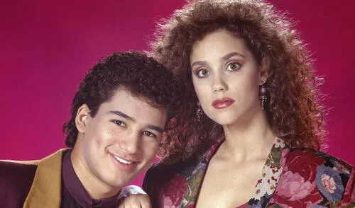 Mario Lopez and Elizabeth Berkley estarán en la nueva serie de Salvados por la Campana.
