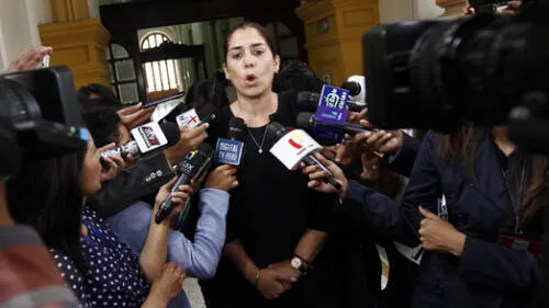 Denuncian que prima de fujimorista Úrsula Letona contrató con el Estado
