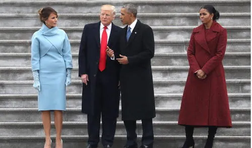 En Facebook elogian gesto de Barack Obama y critican a Donald Trump