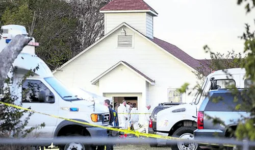 Masacre en Texas: mueren 26 personas en una iglesia