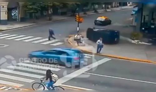 YouTube: mujer salvó a sus hijos tres veces tras accidente de tránsito [VIDEO]