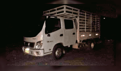 Desmantelado. Así fue encontrado camión en la vía a Lobitos.
