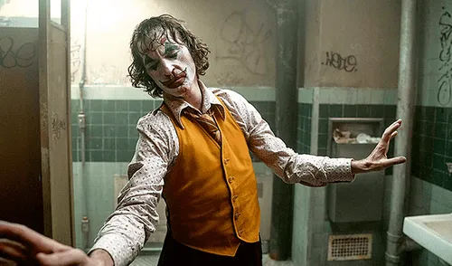 Personaje. Phoenix bajó 23 kilos para interpretar al atormentado Arthur Fleck. Personaje. Phoenix bajó 23 kilos para interpretar al atormentado Arthur Fleck.