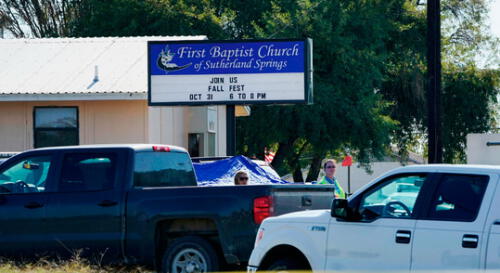 EE.UU.: tiroteo masivo en una iglesia de Texas deja al menos 26 muertos 