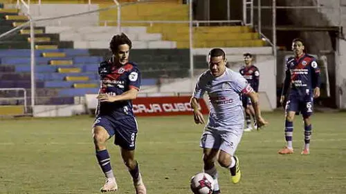 Real Garcilaso se aleja del Clausura Real Garcilaso se aleja del Clausura