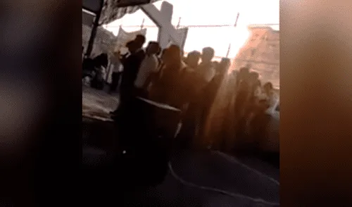 YouTube: Confunde juramento de la bandera con padre nuestro y es blanco de burlas [VIDEO]