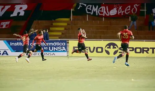 “Gauchos” le dieron el triunfo a Melgar sobre Universitario en Arequipa “Gauchos” le dieron el triunfo a Melgar sobre Universitario en Arequipa