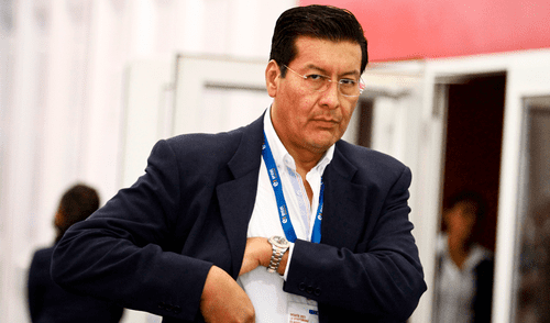 Colaboradores eficaces vinculan a exministro Carlos Paredes con Club de la Construcción Colaboradores eficaces vinculan a exministro Carlos Paredes con Club de la Construcción