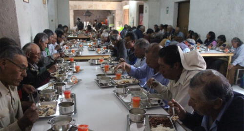 Comedor está a cargo del Arzobispado de Arequipa.