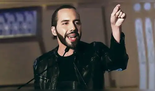 El exalcalde de la izquierda que gobernará con la derecha