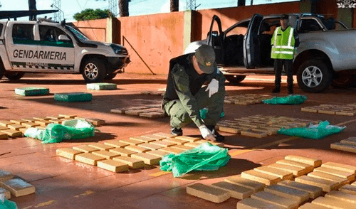 Narcotraficante abandonó camioneta en la selva con 660 kilos de marihuana