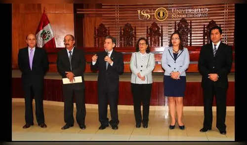 Autoridades de la Universidad Señor de Sipán recibieron a nuevos cachimbos 2017- II Autoridades de la Universidad Señor de Sipán recibieron a nuevos cachimbos 2017- II