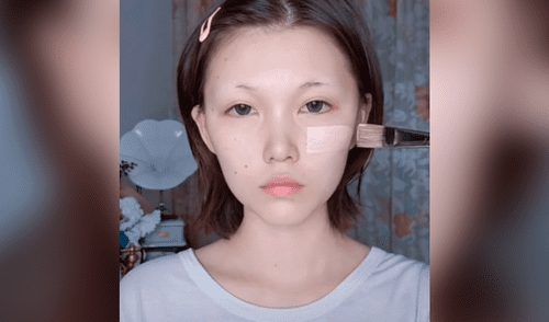 Desliza la imagen para ver todo el procedimiento. Foto: Những chuyện nhảm nhí/YouTube Joven se maquilla para lucir como un anime y resultado sorprende en TikTok