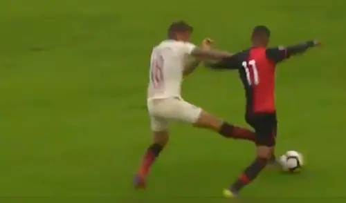 Universitario: ¿merecía la roja Germán Denis por esta falta? [VIDEO]