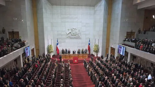 Chile: Proponen exigir examen de drogas para parlamentarios