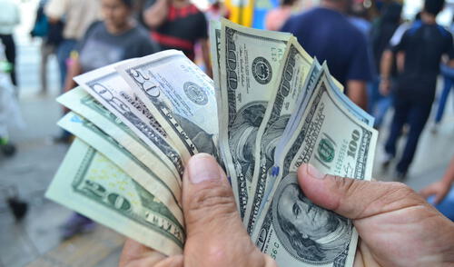 Precio del dólar inicia la semana al alza y cotiza en S/ 3,8410, hoy lunes 12 de diciembre del 2022 Precio del dólar inicia la semana al alza y cotiza en S/ 3,8410, hoy lunes 12 de diciembre del 2022