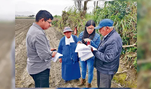 Compran tierras para vía. Compran tierras para vía.