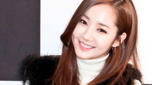Park Min Young es más conocida por su participación en doramas, siendo el último "Castle in the Time" de TBA.