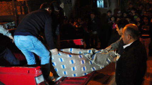 Sicarios matan a extorsionador. El cadáver fue llevado a la morgue.