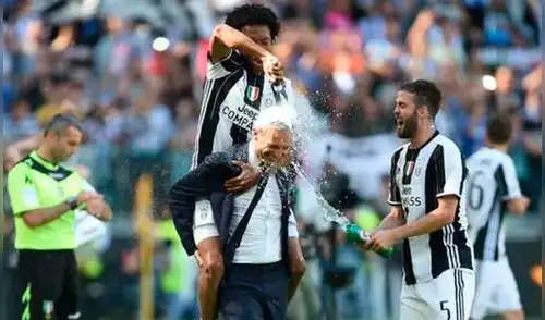YouTube: El efusivo festejo de Juan Guillermo Cuadrado con el entrenador de la Juventus 