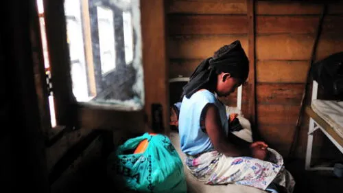 “Sus partes íntimas son destrozadas”: la atroz realidad de la prostitución infantil en África [VIDEO]
