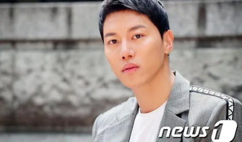 Uhm Moon Suk es un actor surcoreano, nacido el 7 diciembre de 1982. Crédito: Instagram Uhm Moon Suk es un actor surcoreano, nacido el 7 diciembre de 1982. Crédito: Instagram