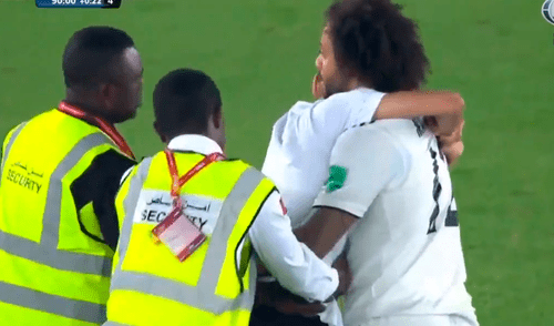 Real Madrid vs Kashima: niño invadió el campo para abrazar a sus ídolos [VIDEO]