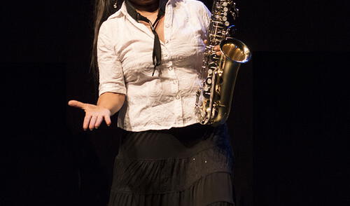 Actriz Ana Correa interpreta cinco personajes cómicos de Yuyachkani Actriz Ana Correa interpreta cinco personajes cómicos de Yuyachkani