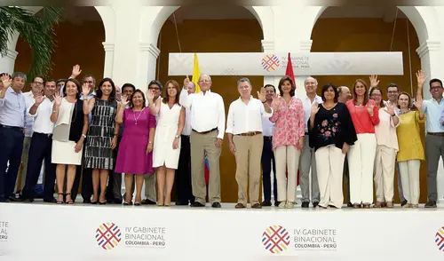 PPK y Santos piden a países de América ir al rescate de Venezuela