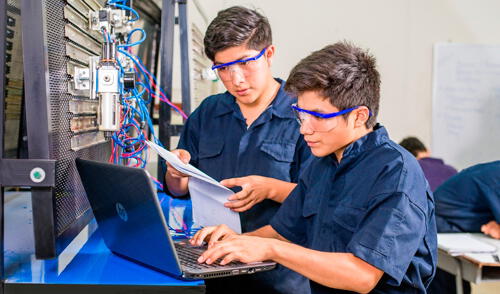 CADE 2018: "la automatización y la inteligencia artificial están reconfigurando los empleos" CADE 2018: "la automatización y la inteligencia artificial están reconfigurando los empleos"