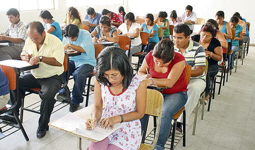 Detectan presuntas anomalías en concurso de profesores