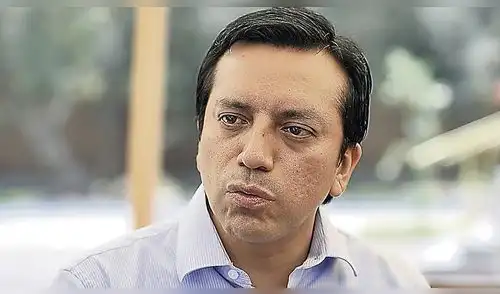 Gilbert Violeta: “El presidente Martín Vizcarra siente poco compromiso con Peruanos por el Kambio ”